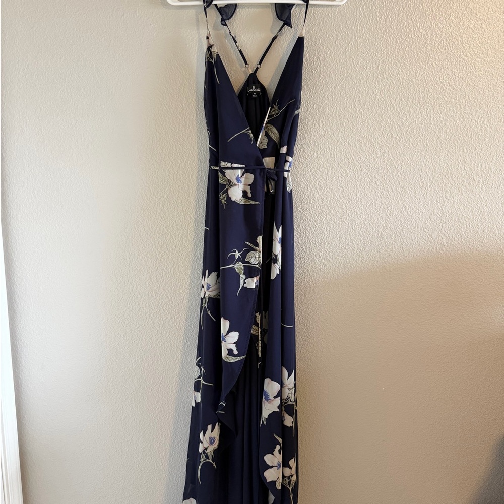 Lulu's Navy and White Floral Maxi Dress